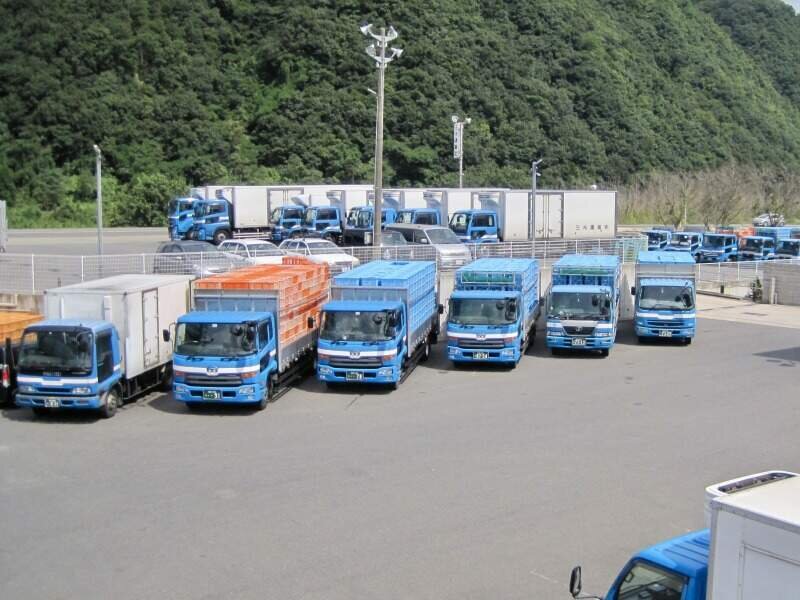 大型ドライバー 7tドライバー 求人／養父市／但馬／短距離配送／週休2日制／賞与あり